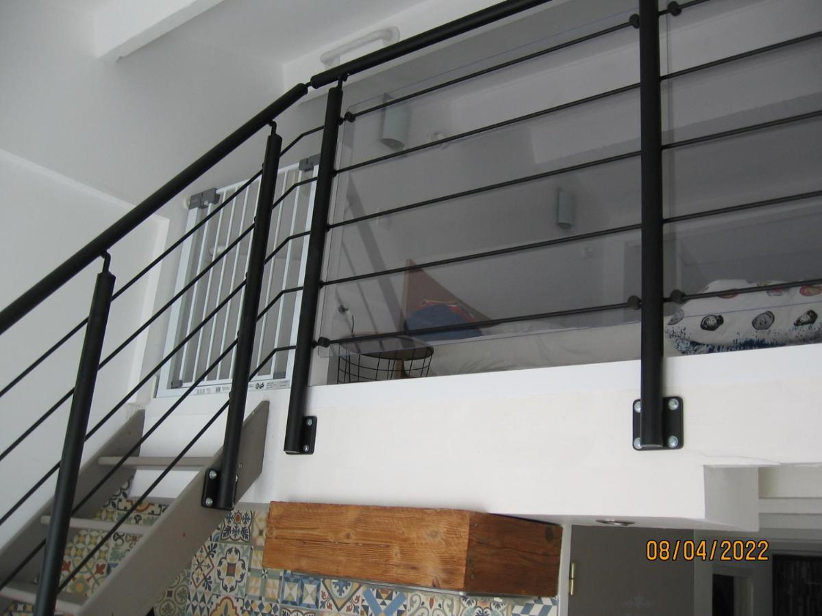 Appartement Avec Chambre En Mezzanine Rognac Buitenkant foto