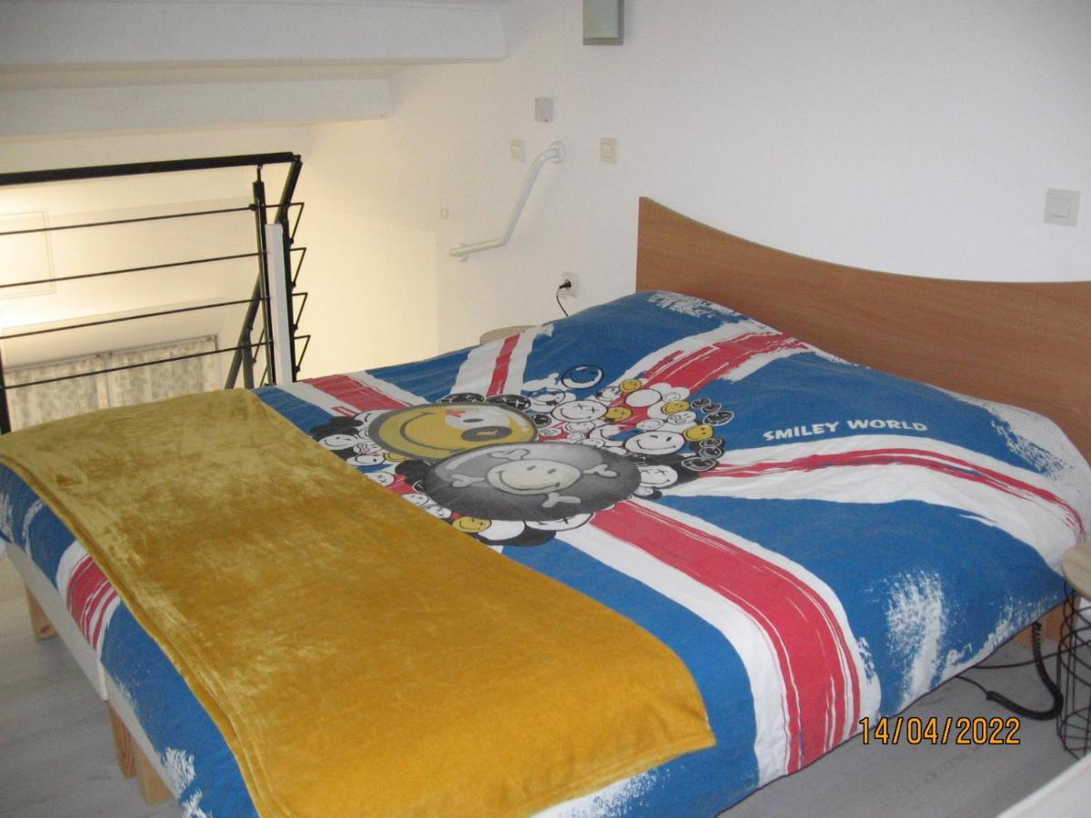 Appartement Avec Chambre En Mezzanine Rognac Buitenkant foto
